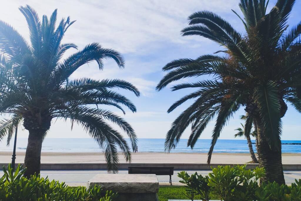 Apartamento Recien Reformado En Primera Linea Con Vistas A La Playa De La Almadraba بينيكاسّين المظهر الخارجي الصورة