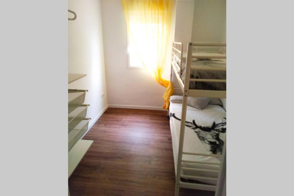 Apartamento Recien Reformado En Primera Linea Con Vistas A La Playa De La Almadraba بينيكاسّين المظهر الخارجي الصورة